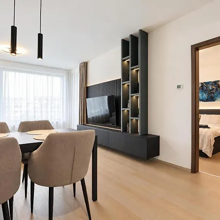 Appartamento Zaha Hadid'S Sky Park Apartment With Balcony & Garage Parking Bratislava